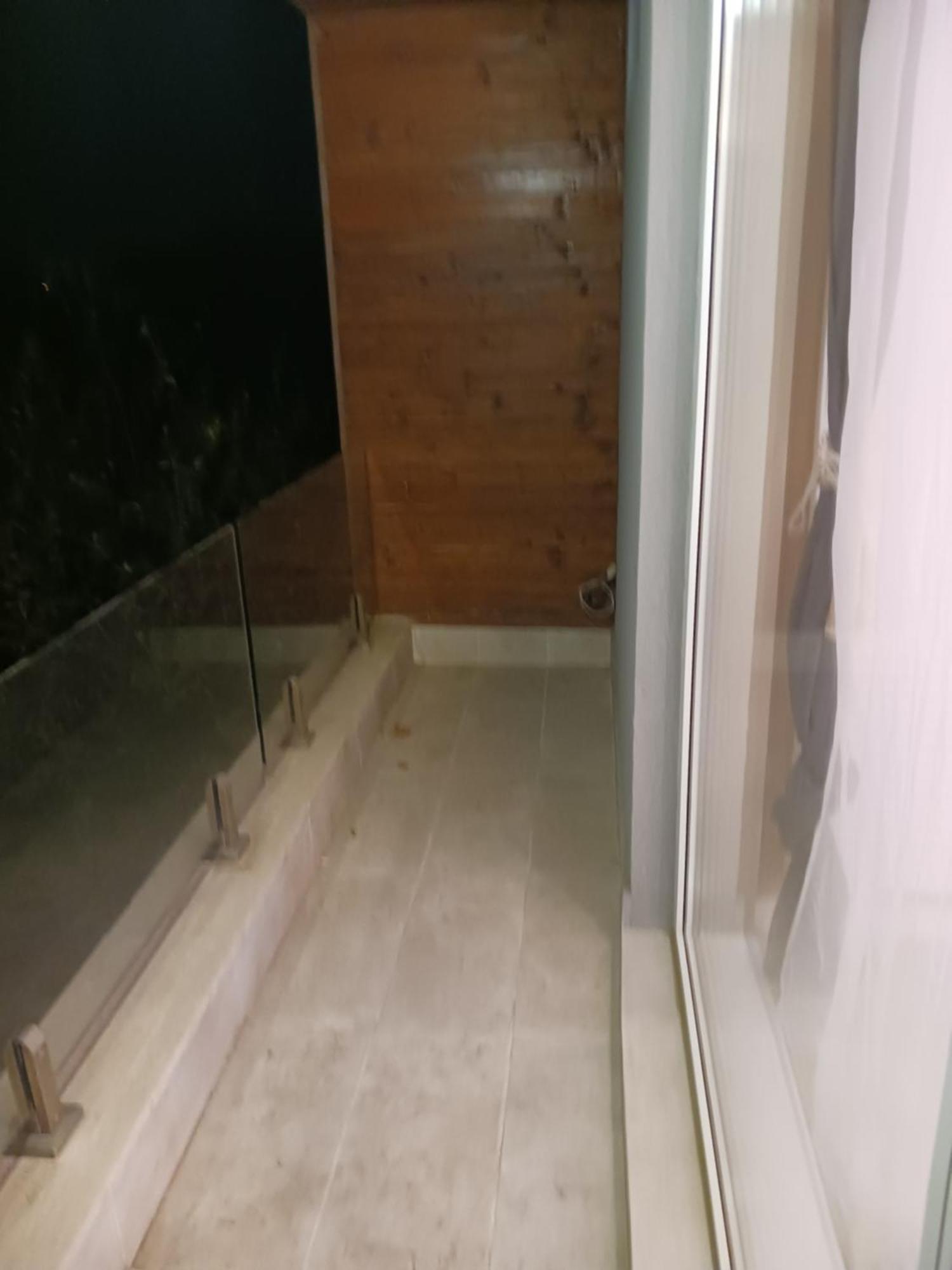 Ferienwohnung Myky Mouse Nu Primesc Santieristi Si Petrecareti Bukarest Exterior foto