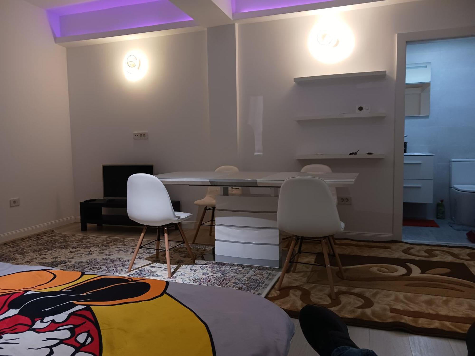 Ferienwohnung Myky Mouse Nu Primesc Santieristi Si Petrecareti Bukarest Exterior foto