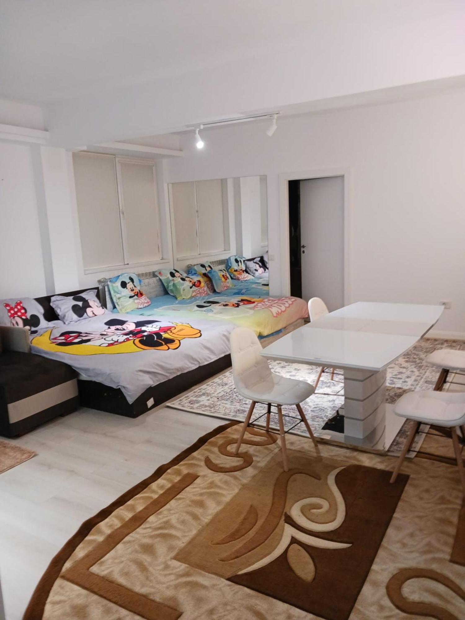 Ferienwohnung Myky Mouse Nu Primesc Santieristi Si Petrecareti Bukarest Exterior foto